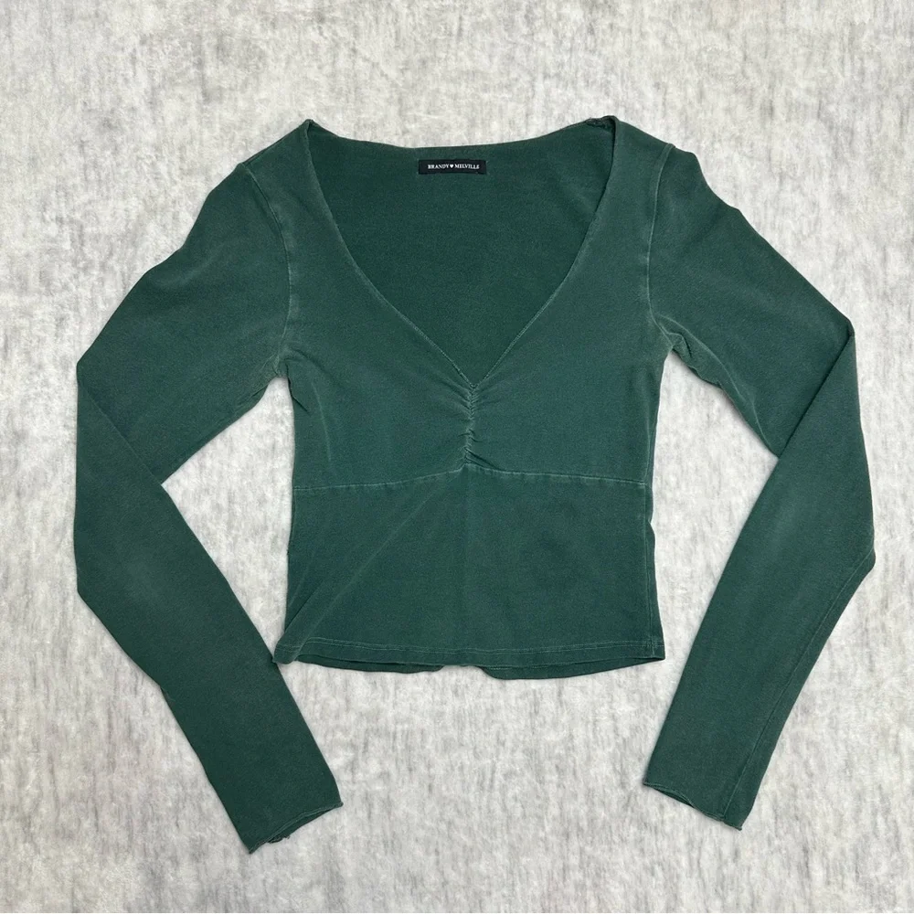 Brandy Melville Gina Long Sleeve - Picture 1 of 3